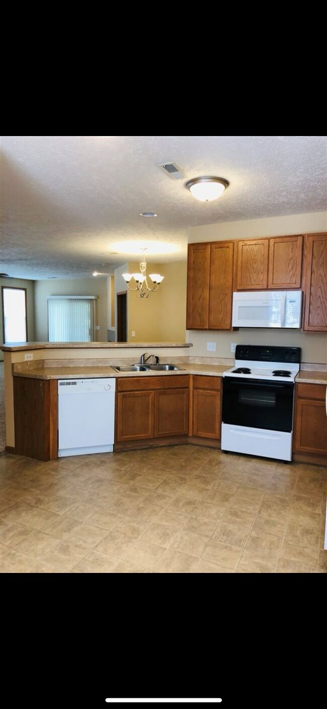 Building Photo - 5644 Cherryleaf Ln