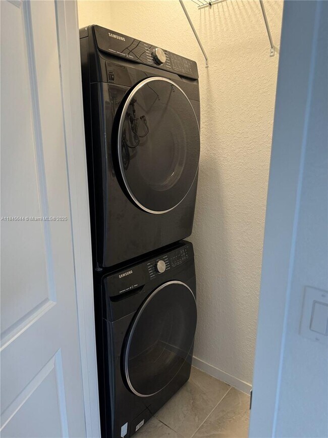 Foto del edificio - 13332 SW 250th Terrace