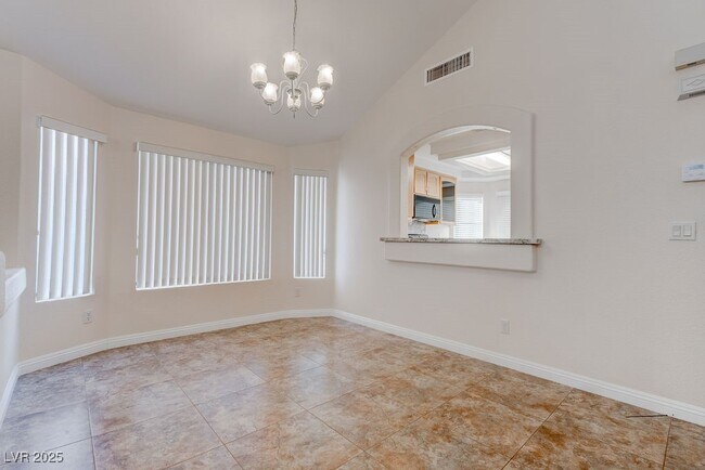 Foto del edificio - 8753 Country View Ave