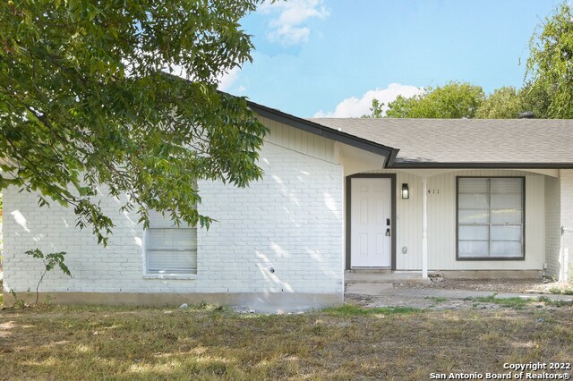 Building Photo - 1411 San Andreas St