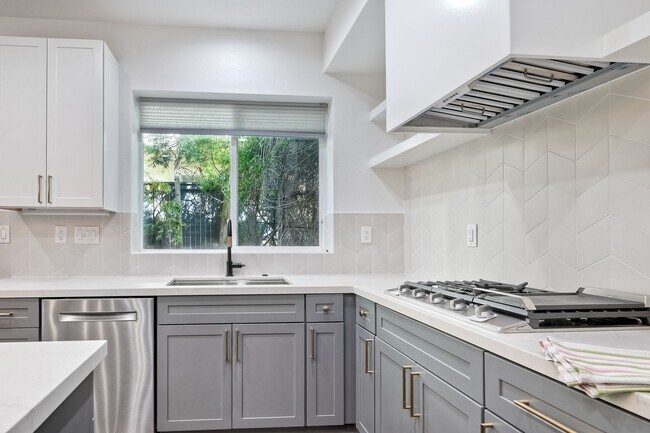 Foto del edificio - 7393 Portage Way