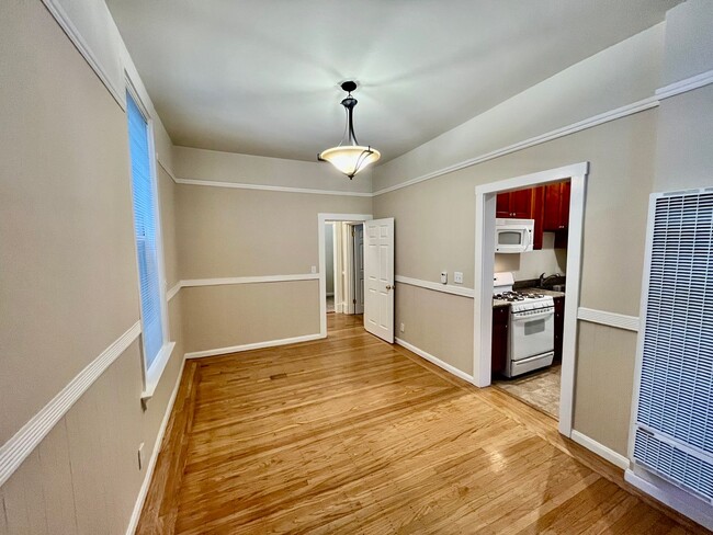 Photo - 530 Shrader Street Apartment