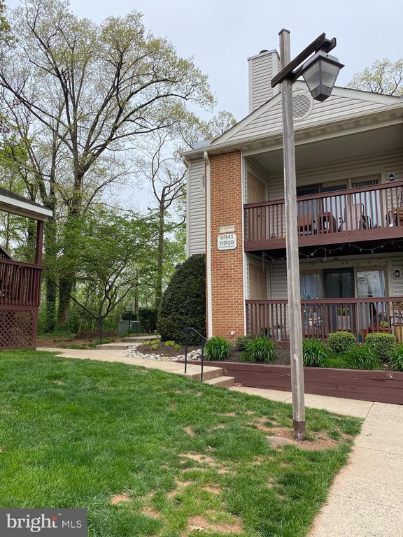 Foto del edificio - 9949 Grapewood Ct
