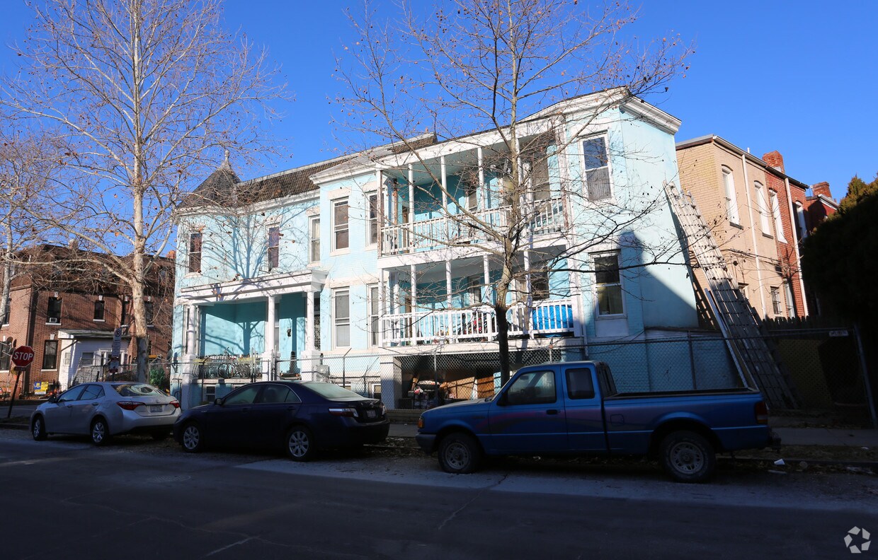 Building Photo - 1323 Monroe St NW