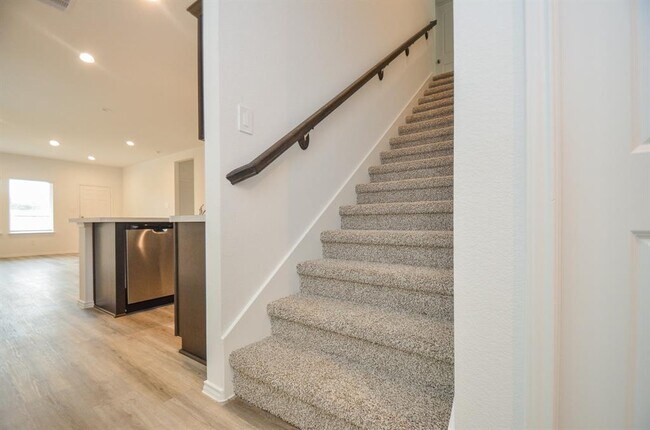 Building Photo - 16723 Sangiovese Dr