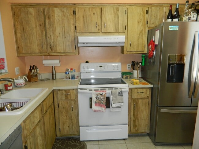 Building Photo - 9339 Lennex Ln