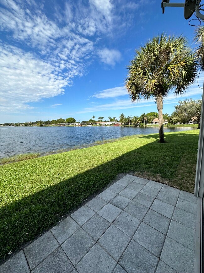 Photo - 11346 Taft St Apartments