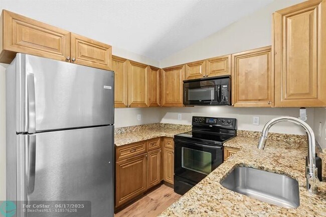 Building Photo - 5550 NW 61st St