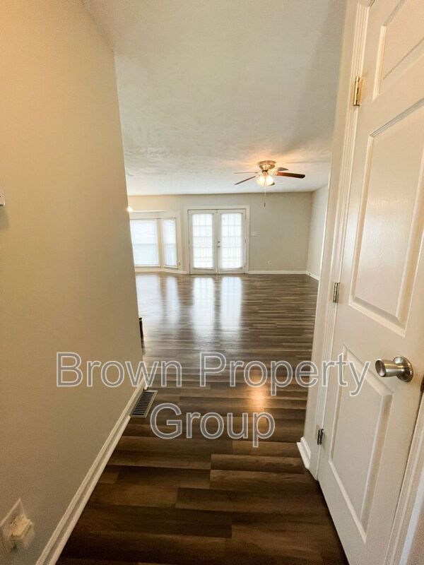Building Photo - 2929 Braddy Rd