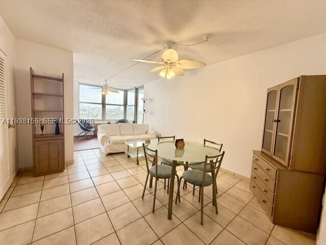 Foto del edificio - 2899 Collins Ave