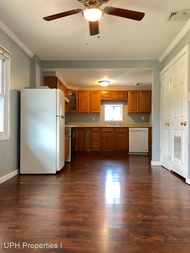 Building Photo - 4 br, 1.5 bath House - 17 Graceful Lane