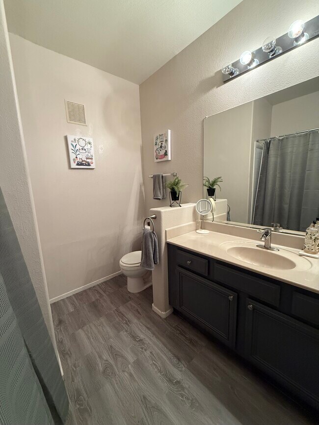 Foto del edificio - 7123 S Durango Dr