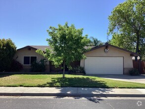Building Photo - 1333 Pierce Dr