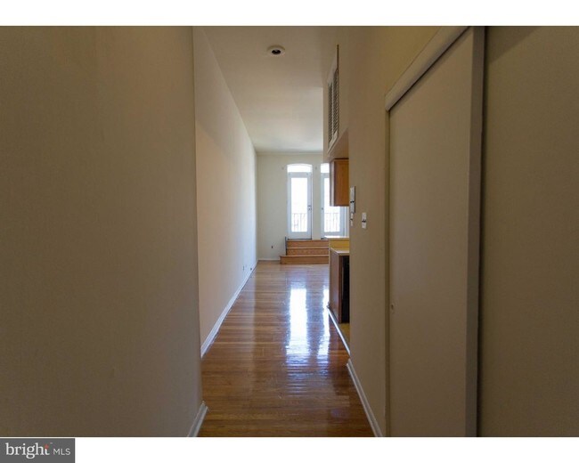 Building Photo - 1720 Lombard St