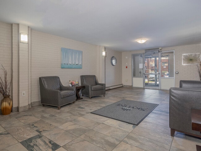 Building Photo - Willowdale Apartments