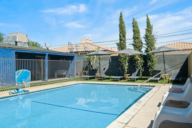 Building Photo - 41500 Maroon Town Dr