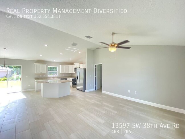 Foto del edificio - Desirable SW Ocala Neighborhood 4/2/2 *WON...