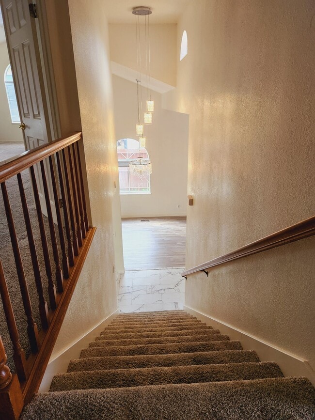 Building Photo - 1814 Evalane Way