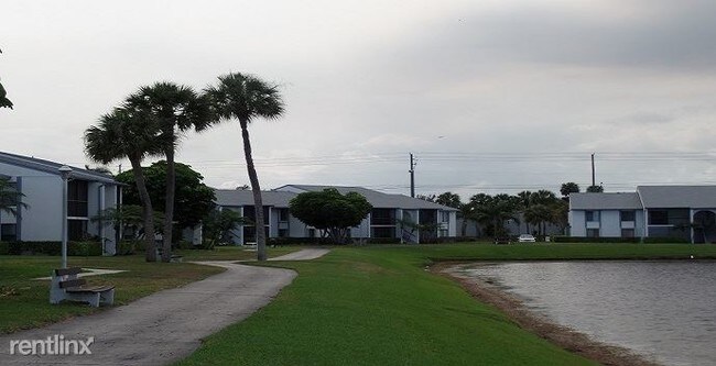 Building Photo - 3660 Alder Dr