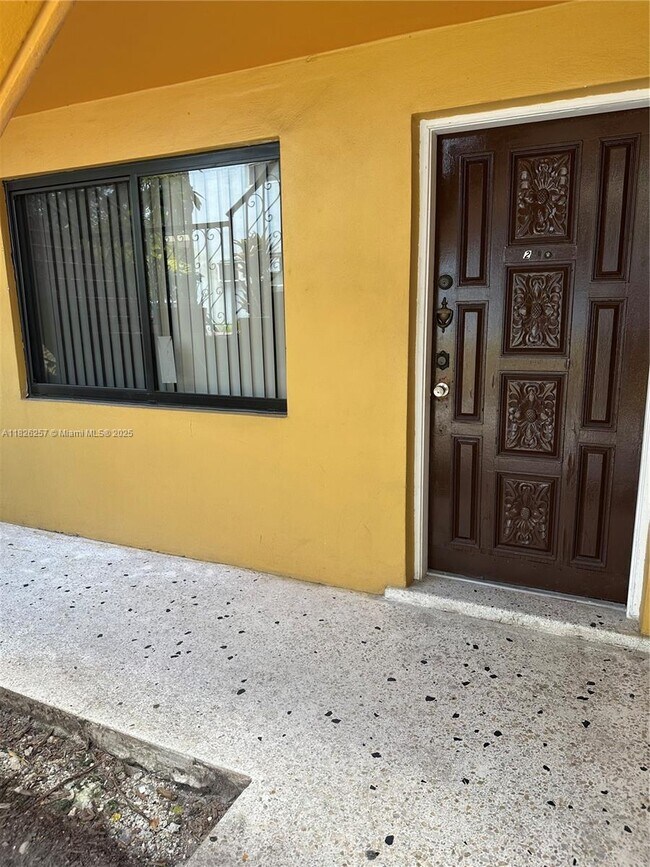 Foto del edificio - 1442 NW 1st St