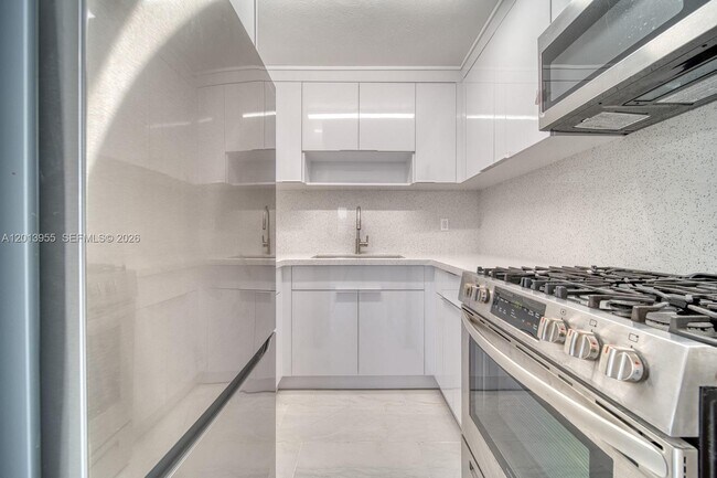 Foto del edificio - 7101 SW 89th Ct