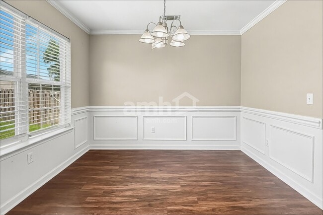 Building Photo - 1523 Bradley Blvd