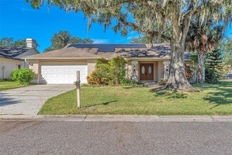 Building Photo - 1702 Horseshoe Dr