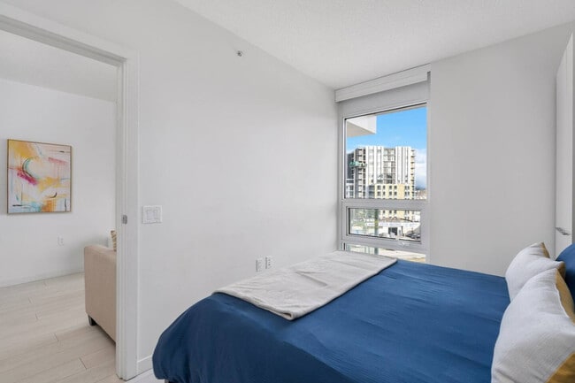 Photo du bâtiment - 180 E 2nd Ave