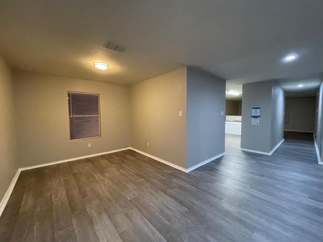 Foto del edificio - 1512 Queens Brook Ln