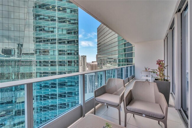 Building Photo - 200 Biscayne Blvd Way