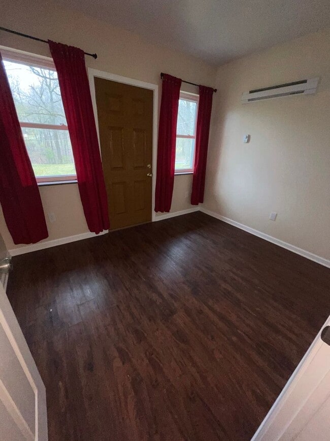 Building Photo - Beautiful 4 Bedroom, 2.5 Bathroom, 3000sq.ft Ranch! Pet Friendly!