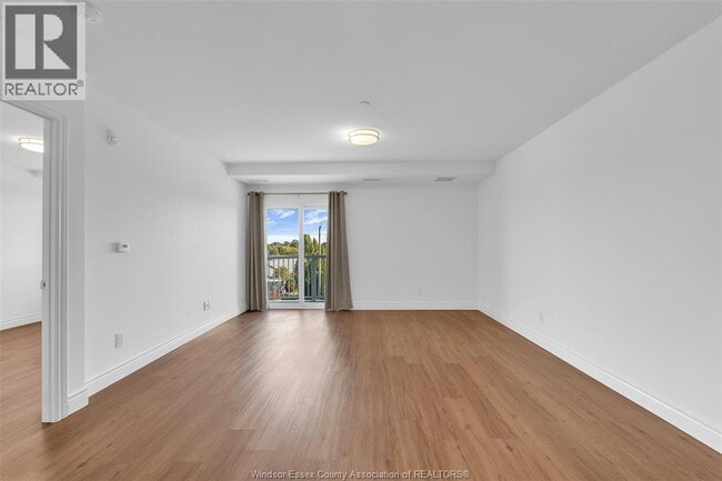 Building Photo - 1489 Banwell Rd