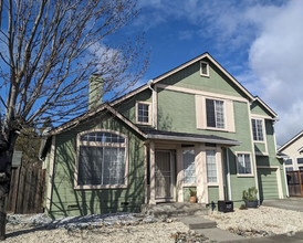 Building Photo - 941 Beechwood Cir