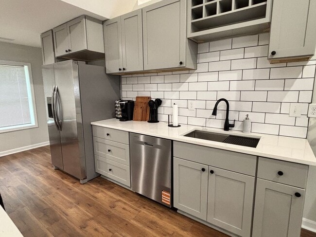 Building Photo - 1739 Carter Cir