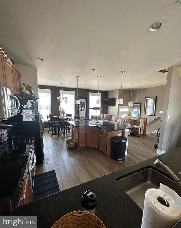 Foto del edificio - 13009 Bowline Ln