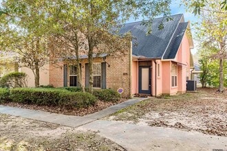 Building Photo - 11110 Boardwalk Dr