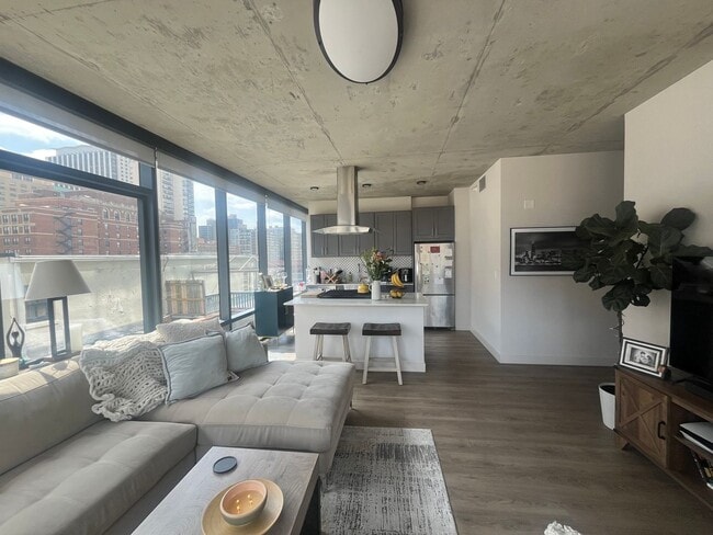 Interior Photo - Four50 Residences