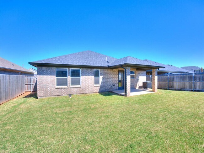 Building Photo - 16128 Quiet Storm Dr