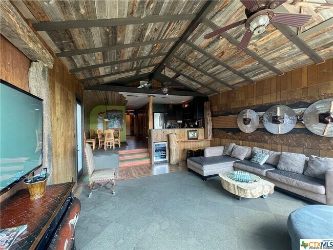 Building Photo - 189 Kuntry Ln