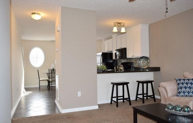 Building Photo - 4 BR, 3.5 BA Tavern Grove Townhouse