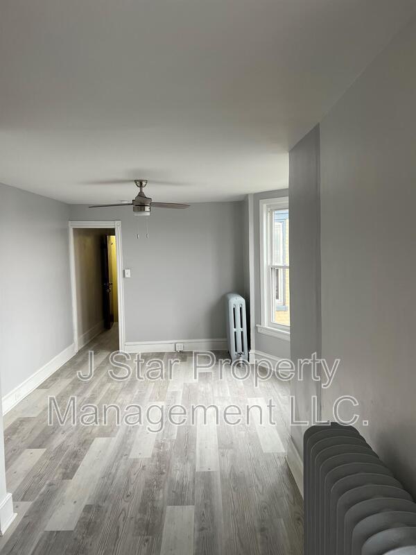 Building Photo - 1566 N 10th St