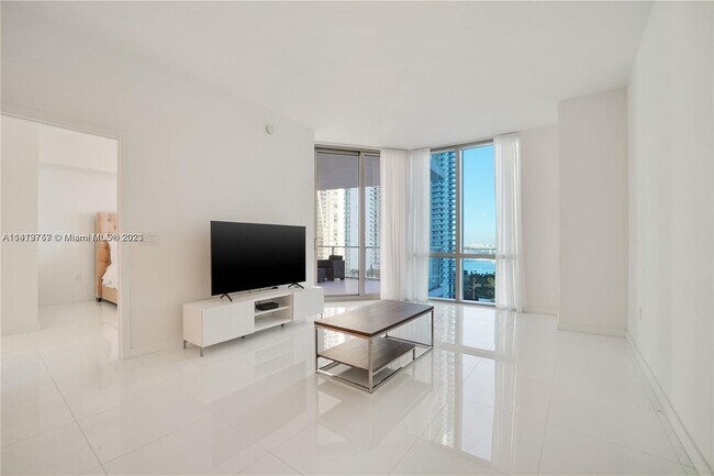 Foto del edificio - 851 NE 1st Ave