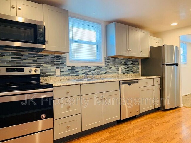 Foto del edificio - 1601 5th Ave NW