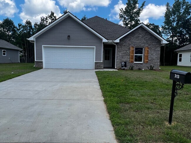 Foto del edificio - Home for Rent in Bay Minette, AL!! Available to View Now!