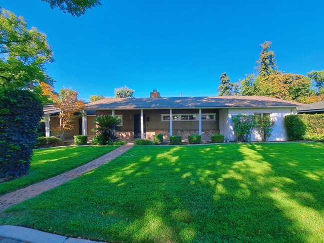 Building Photo - Price lowered & Limited-Time Offer: Get 50% Off Your First Month’s Rent! Beautiful Single Level H...