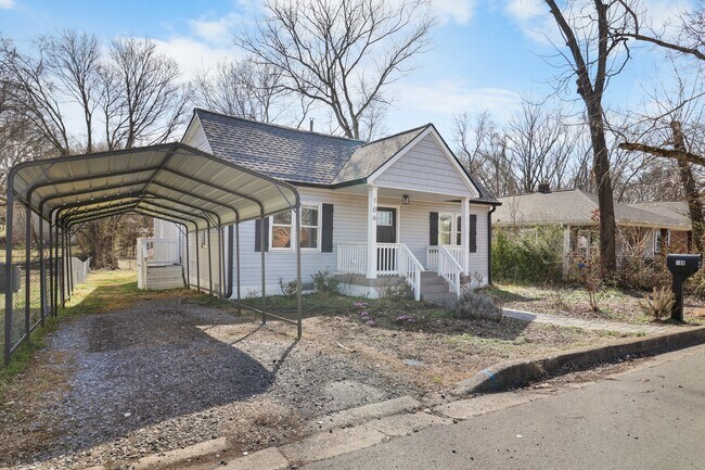 Foto del edificio - 106 Stacker Dr