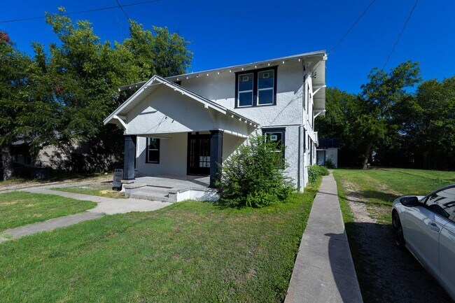 Foto del edificio - 1702 Ethel Ave