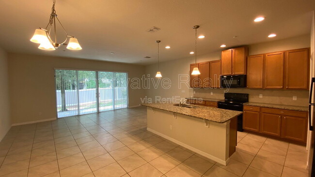 Building Photo - 7548 Aloma Pines Ct