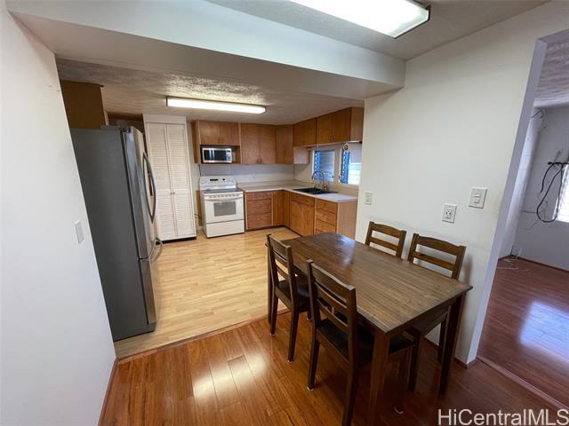 Building Photo - 2133 Malino Pl