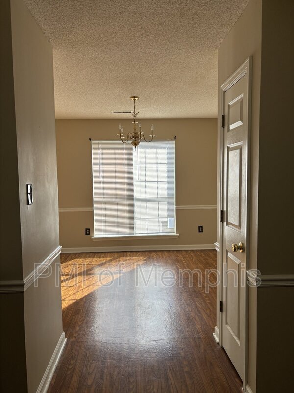 Foto del edificio - 5534 Oak Branch Cir S